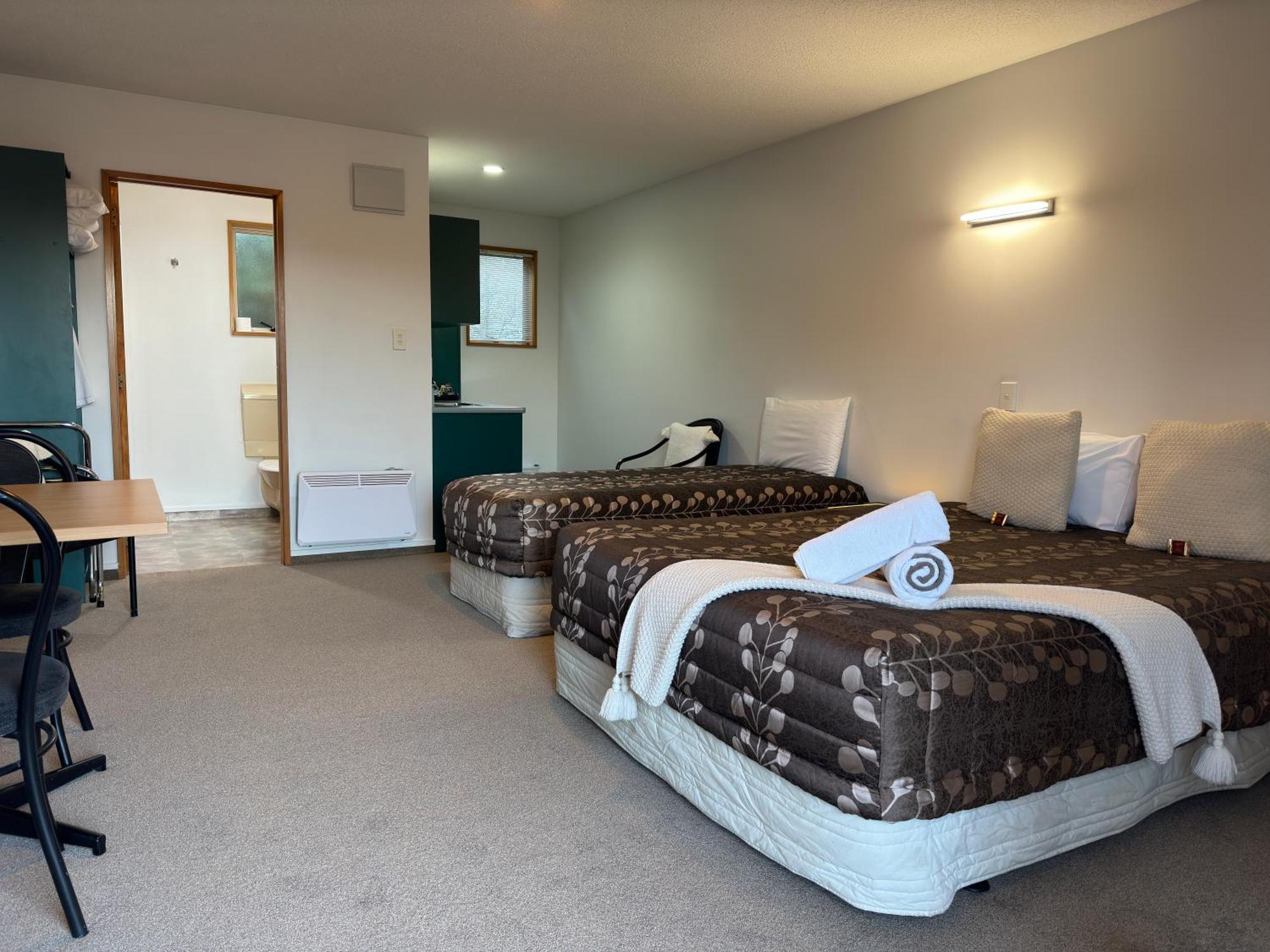 Asure Ambassador Motor Lodge Oamaru Exterior photo